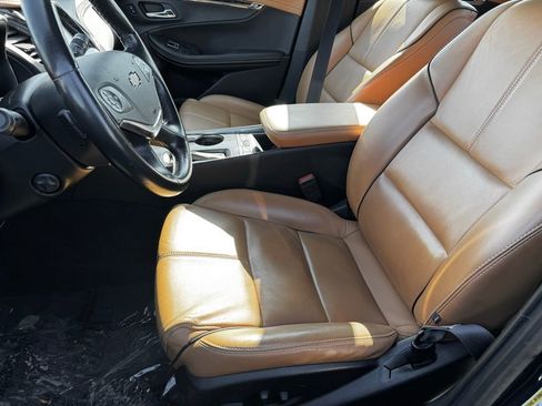 Used 2016 Chevrolet Impala LTZ w/ Enhanced Convenience Package image 5