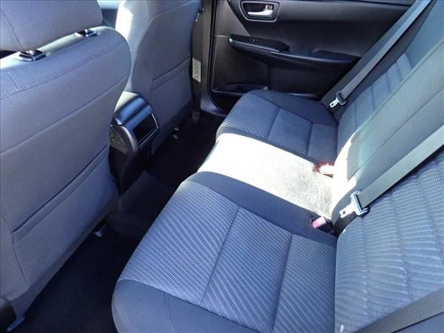 Used 2016 Toyota Camry LE FWD image 6