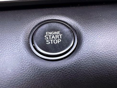 Used 2025 Hyundai Elantra Sport FWD image 20