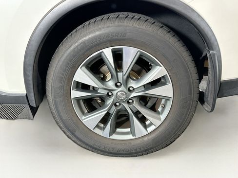 Used 2017 Nissan Murano SV FWD image 11