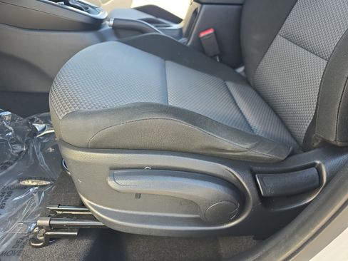 Used 2023 Kia Soul LX image 28