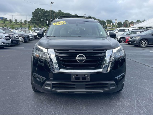 Used 2022 Nissan Pathfinder SV AWD/4WD image 2
