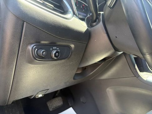 Used 2023 Chevrolet Equinox LT AWD/4WD image 28