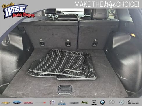 Used 2019 Jeep Cherokee Trailhawk w/ Cold Weather Group image 19