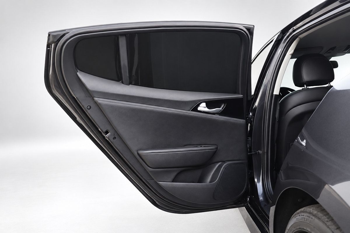 Used 2019 Kia Stinger RWD image 16