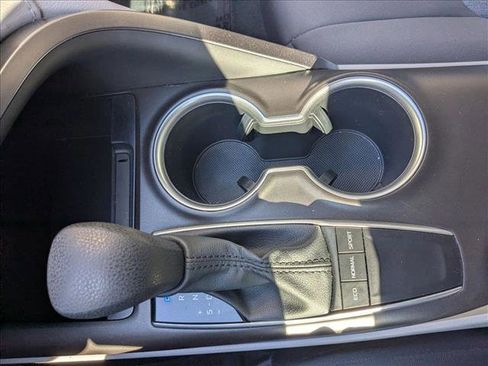 Used 2022 Toyota Camry LE w/ Carpet Mat Package (TMS) image 16