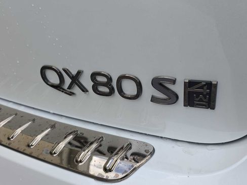 New 2026 INFINITI QX80 4WD w/ Sport Exterior Package image 6