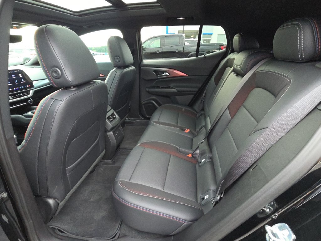 Used 2025 Chevrolet Equinox EV RS w/ Convenience Package II FWD image 29