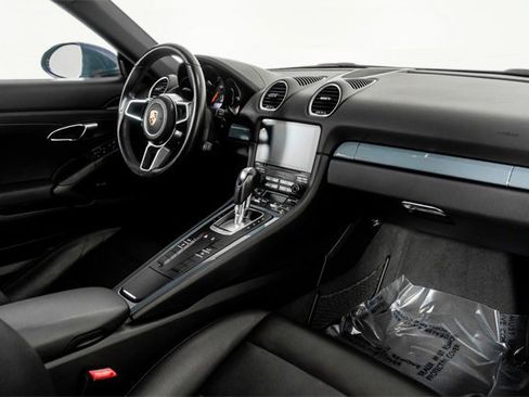 Used 2017 Porsche 718 Cayman Base image 44