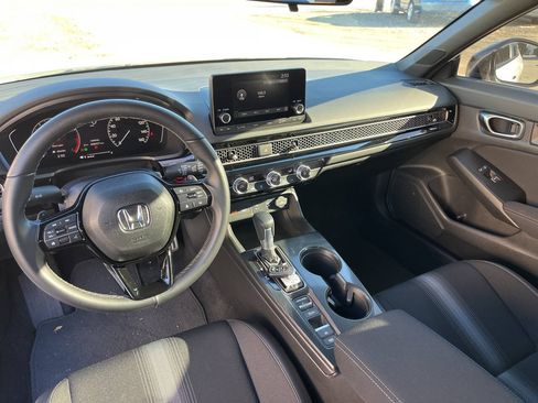 Used 2025 Honda Civic Sport image 13