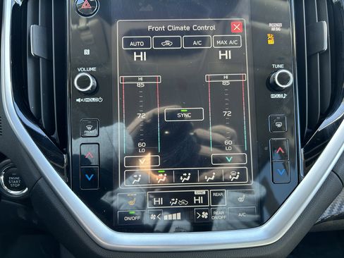 Used 2024 Subaru Ascent Premium w/ Convenience Package image 14