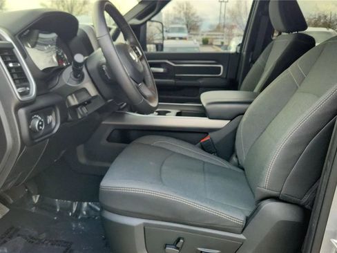 Used 2024 RAM 2500 Big Horn w/ Towing Technology Group image 23