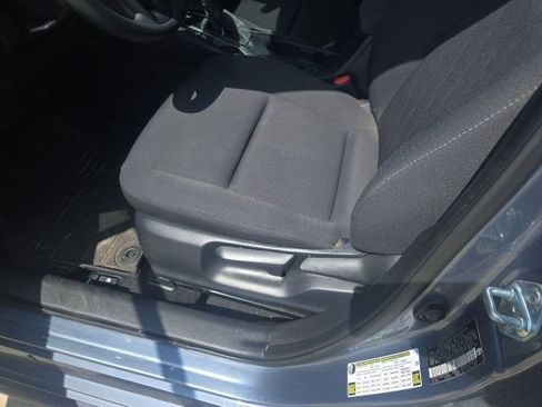 Used 2025 Toyota Corolla LE FWD image 7