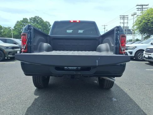 Used 2025 RAM 2500 Big Horn AWD/4WD image 16