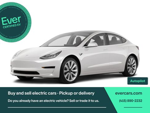 Used 2021 Tesla Model 3 Standard Range Plus image 1