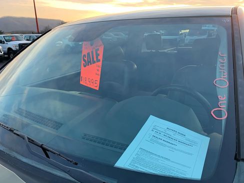 Used 2015 RAM 1500 Tradesman image 4