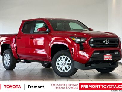 Used 2025 Toyota Tacoma SR5