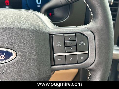 New 2025 Ford F250 Lariat w/ Chrome Package image 24