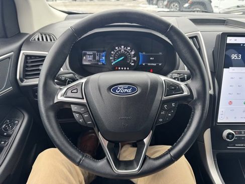 Used 2024 Ford Edge SEL w/ Convenience Package image 14