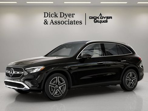 Used 2026 Mercedes-Benz GLC 300 image 33