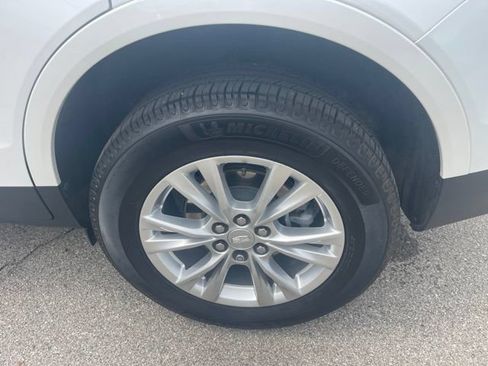 Used 2024 Cadillac XT5 Luxury AWD/4WD image 31