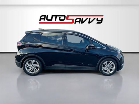 Used 2022 Chevrolet Bolt LT image 8