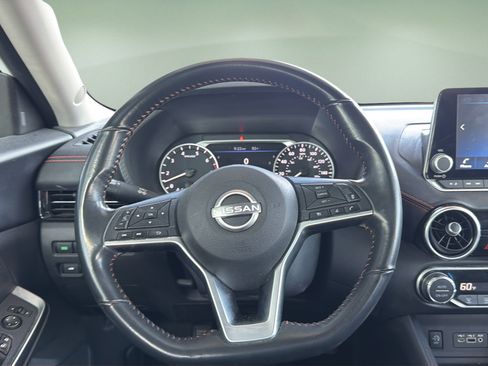 Certified 2024 Nissan Sentra SR FWD image 9
