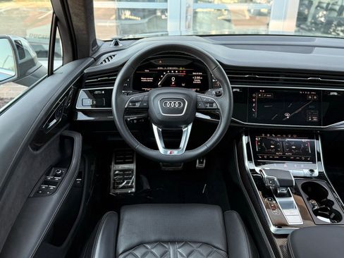 Used 2023 Audi SQ7 Prestige w/ Prestige Package image 46