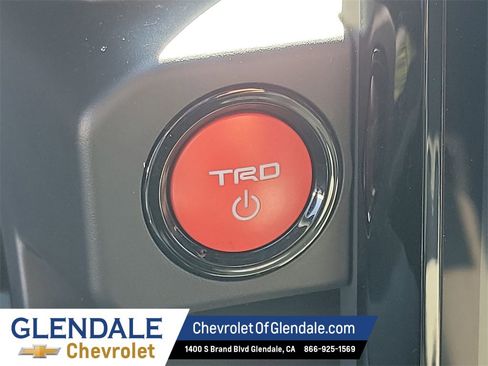 Used 2025 Toyota Tacoma TRD Sport image 36