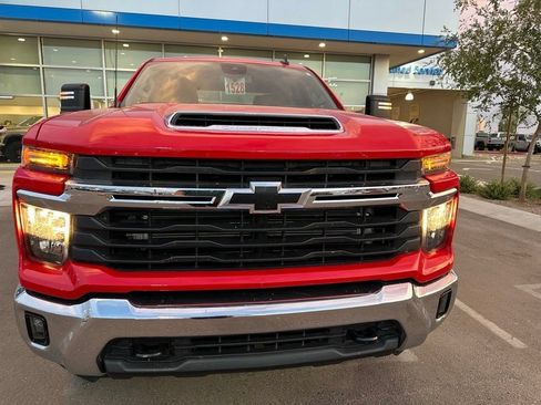 Used 2024 Chevrolet Silverado 3500 LT w/ Convenience Package AWD/4WD image 11