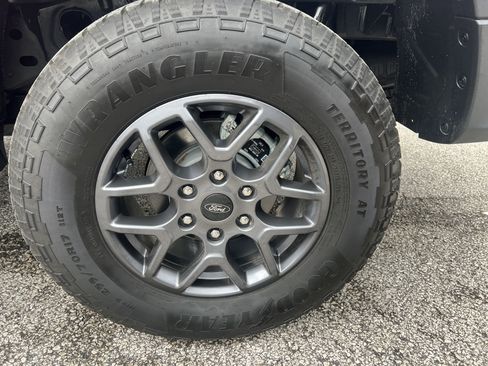 Used 2025 Ford Ranger XLT w/ Equipment Group 301A High AWD/4WD image 12