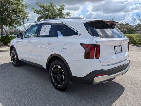 Used 2025 Kia Sorento S w/ Panoramic Sunroof Package FWD image 7