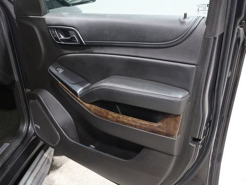 Used 2015 Chevrolet Suburban LT AWD/4WD image 29