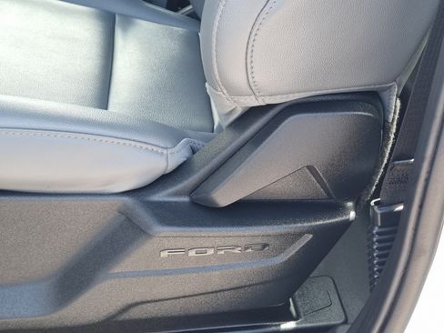Used 2025 Ford F150 XL RWD image 14