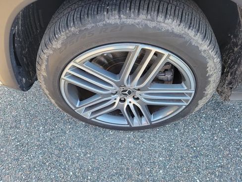 Used 2025 Mercedes-Benz GLS 450 4MATIC image 6
