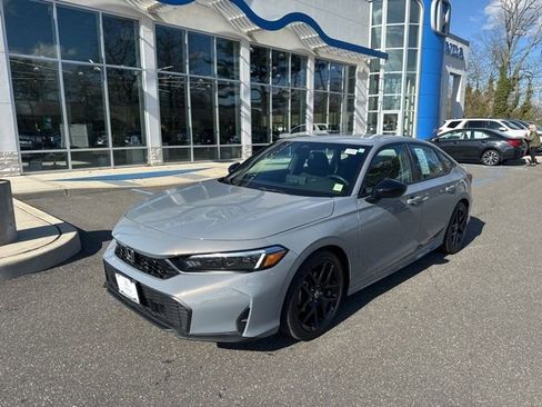 Used 2025 Honda Civic Sport image 4