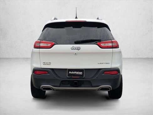 Used 2018 Jeep Cherokee Limited w/ Trailer Tow Group image 7