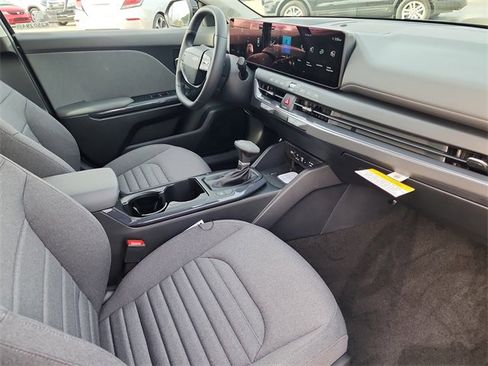 New 2025 Kia K4 EX image 15