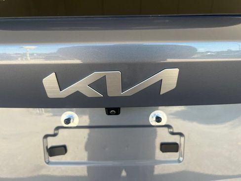 Certified 2025 Kia Sorento S w/ Panoramic Sunroof Package FWD image 32