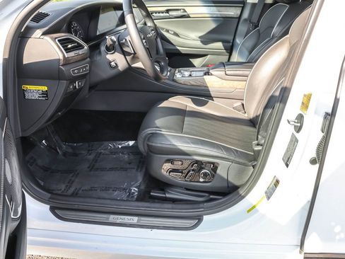 Used 2020 Genesis G90 5.0 Ultimate image 24