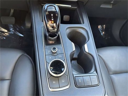 Used 2025 Cadillac XT4 Premium Luxury image 12