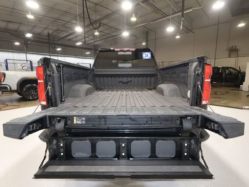 Certified 2024 Chevrolet Silverado 2500 LTZ w/ LTZ Premium Package image 26