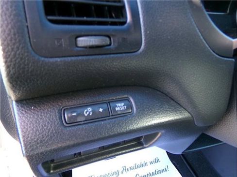 Used 2017 Nissan Altima 2.5 SR w/ Midnight Edition Package image 4