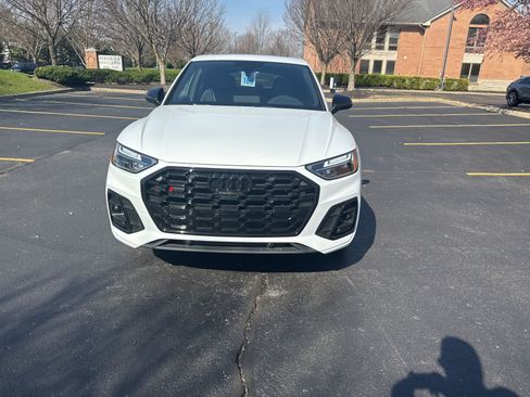 Used 2023 Audi SQ5 Premium Plus w/ Premium Plus Package image 2