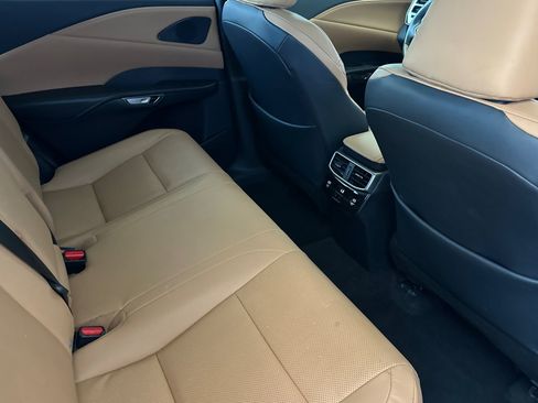 Certified 2023 Lexus RX 350 Premium w/ Accessory Package (Z1) FWD image 33
