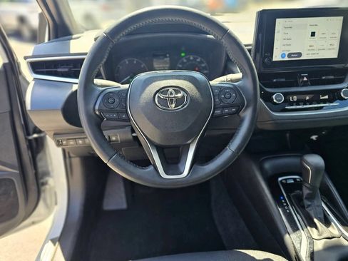 Used 2023 Toyota Corolla SE w/ SE Package FWD image 21