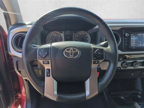 Used 2017 Toyota Tacoma SR5 RWD image 12