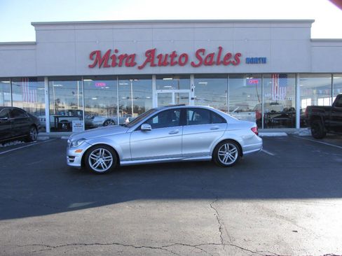 Used 2012 Mercedes-Benz C 300 4MATIC Sedan w/ Premium 1 Pkg image 1