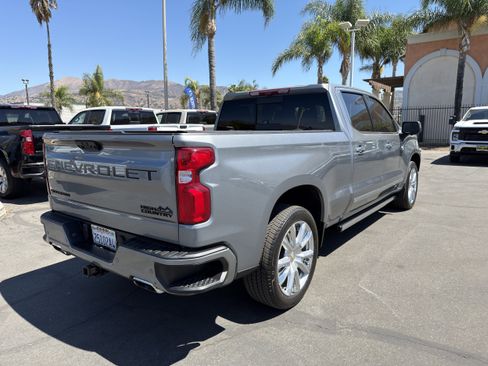 Used 2024 Chevrolet Silverado 1500 High Country w/ High Country Premium Package AWD/4WD image 8