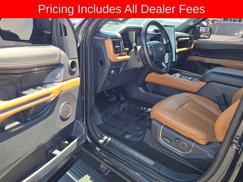 Used 2022 Ford Expedition Platinum AWD/4WD image 9